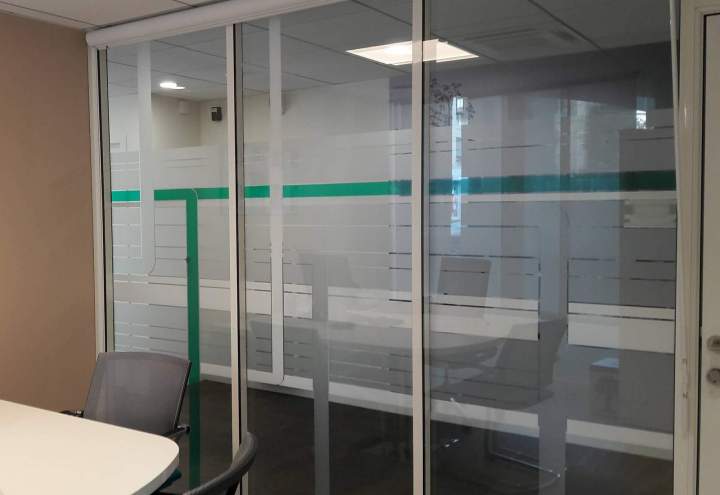 Habillage vitres bureaux Rhône-Alpes